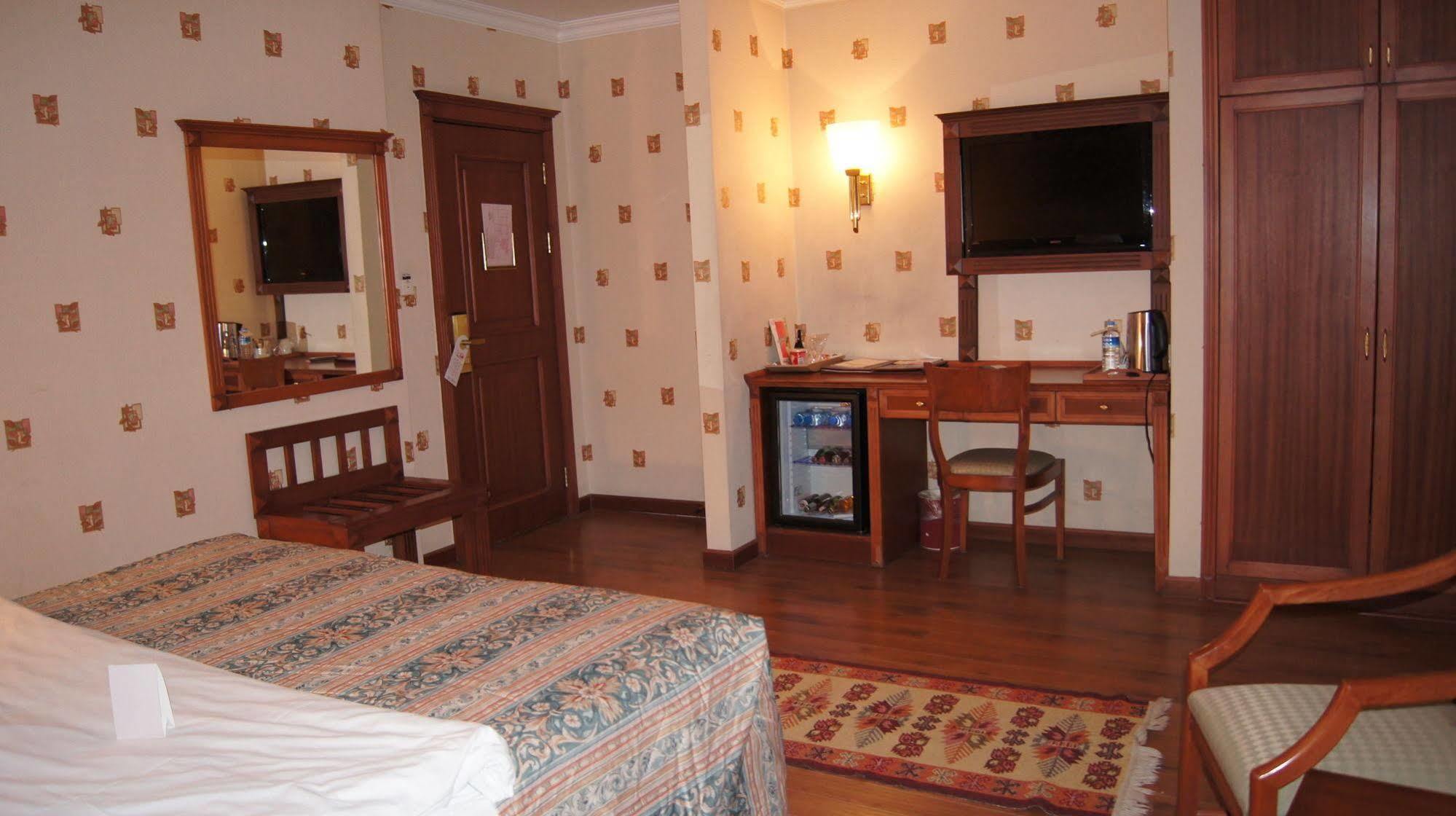 Elit Palas Hotel Ankara Zewnętrze zdjęcie