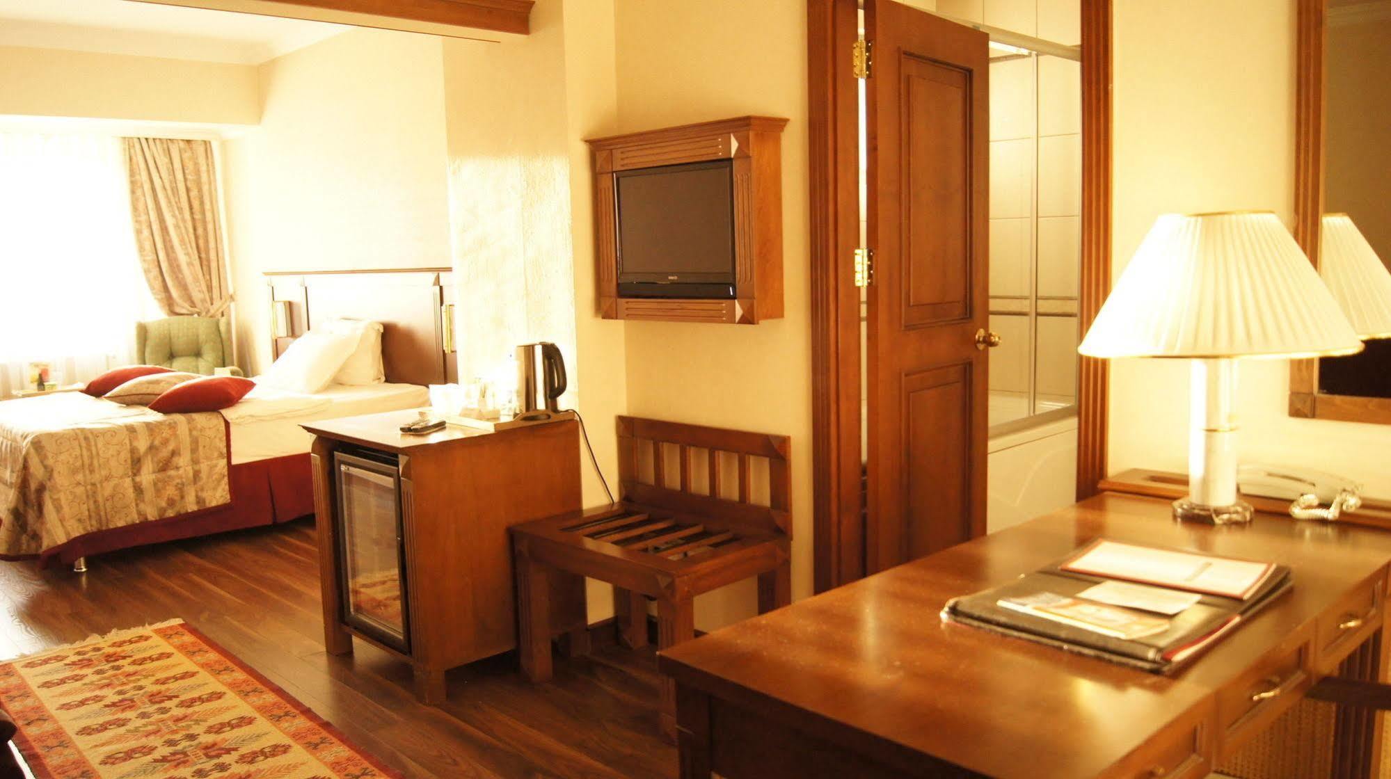 Elit Palas Hotel Ankara Zewnętrze zdjęcie
